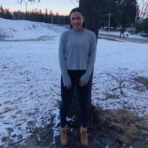 Meet your Posher, Maya